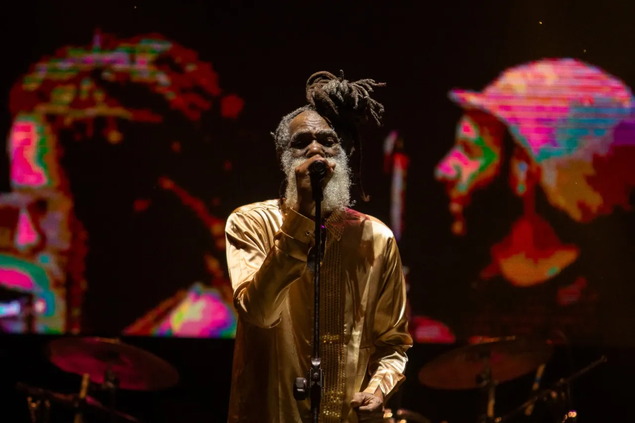 Green Valley y Don Carlos llegan a Colombia en un tour histórico por Latinoamérica