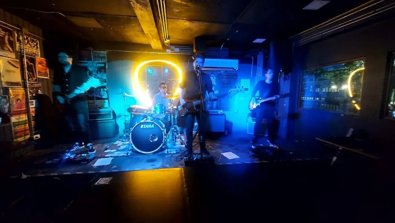 Rock pop alternativo chileno: Doble Vector debuta con "El Final"