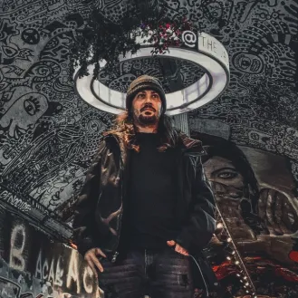 Illegal Mind desafía al algoritmo en su nuevo sencillo “No Test No Voice”