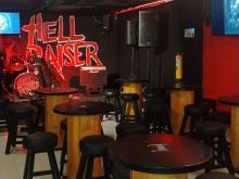 Hell Raiser Rock Bar