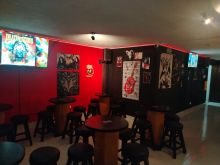 Hell Raiser Rock Bar