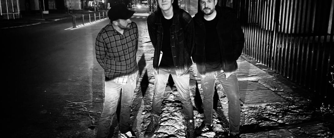 Independiente 81 estrena 'Llévame a casa', una canción para celebrar el amor al ritmo de pop punk